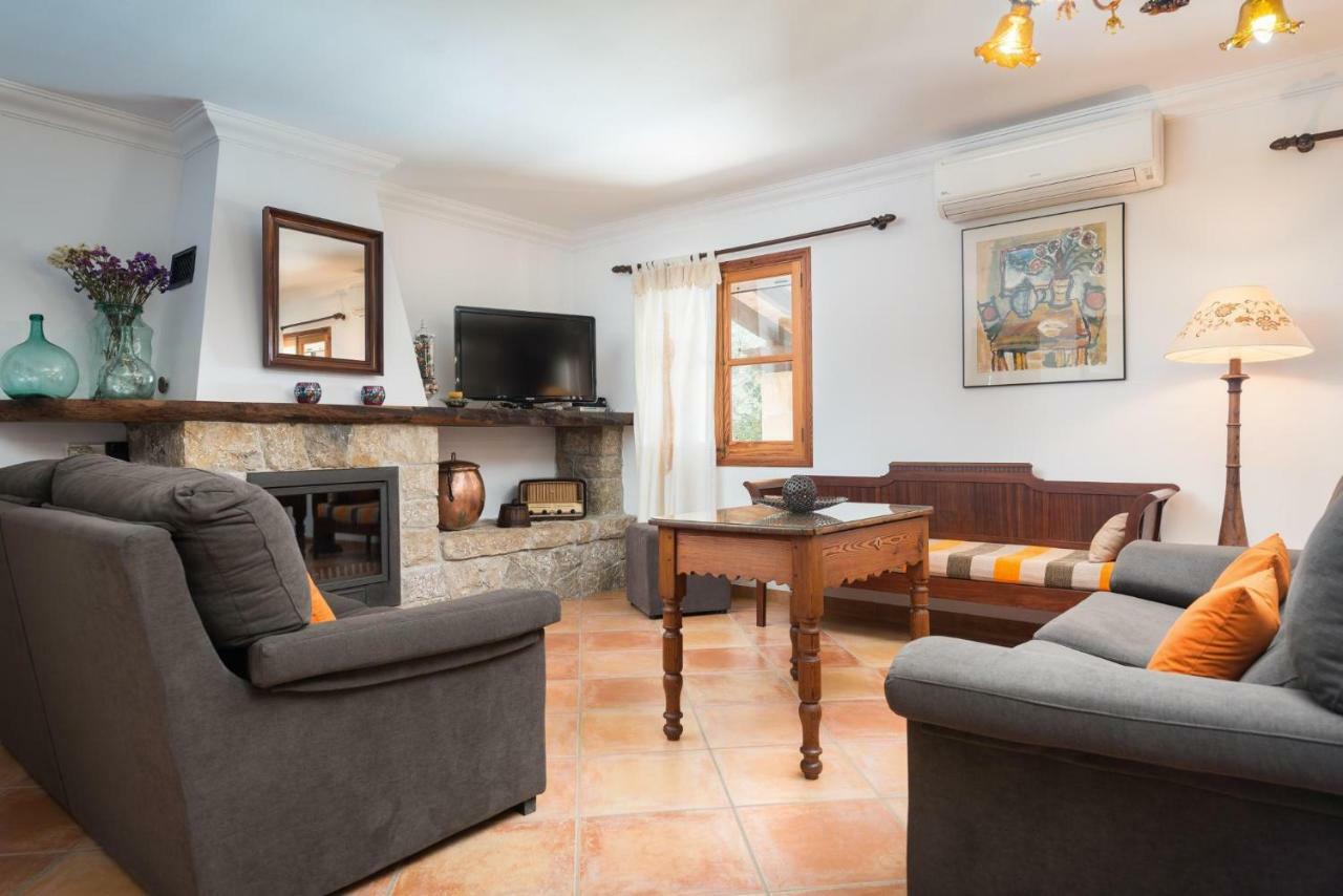 Es Cocons Villa Sineu  Buitenkant foto